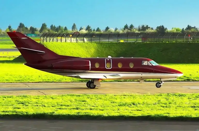 dessault falcon 100 green View