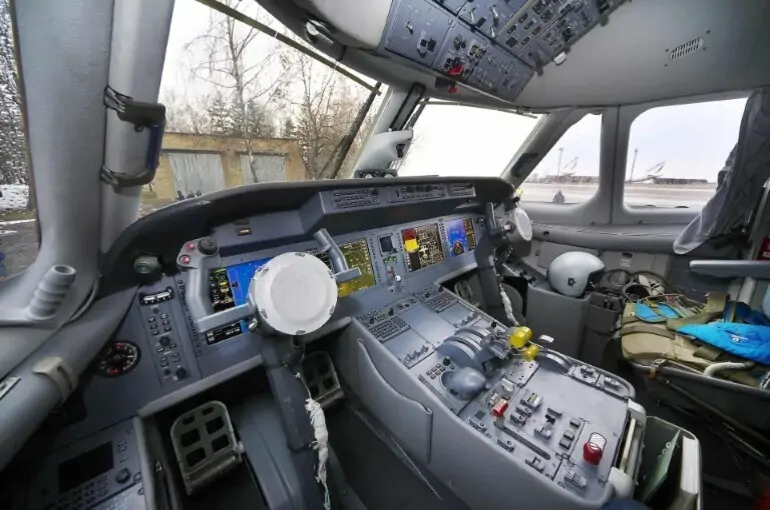 Antonov an132 cockpit