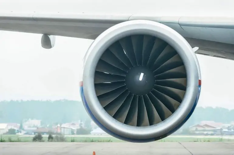 The Boeing 767-200 Engine